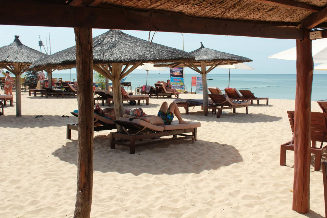 Coastal Village Beach Resort 富国 外观 照片