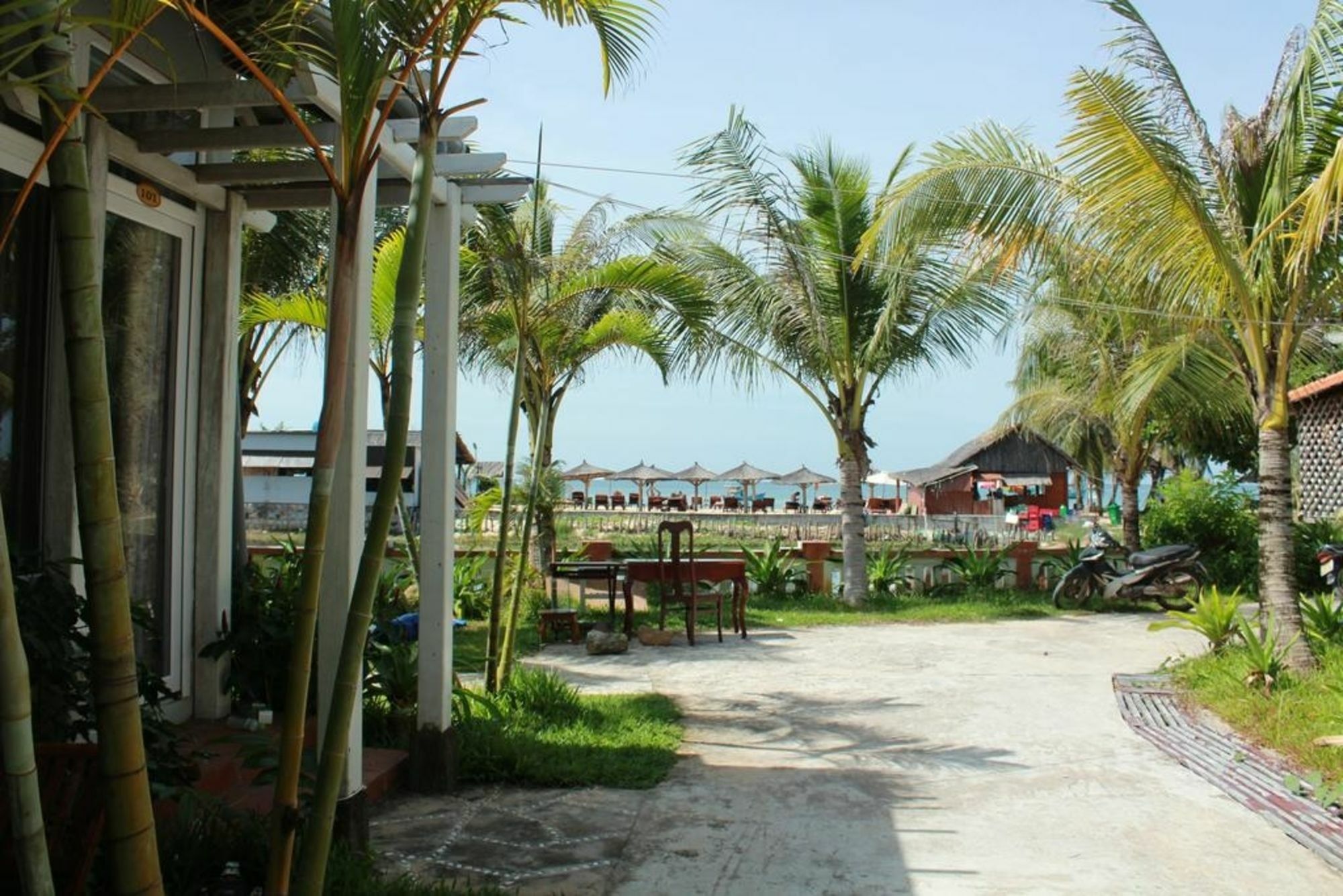 Coastal Village Beach Resort 富国 外观 照片