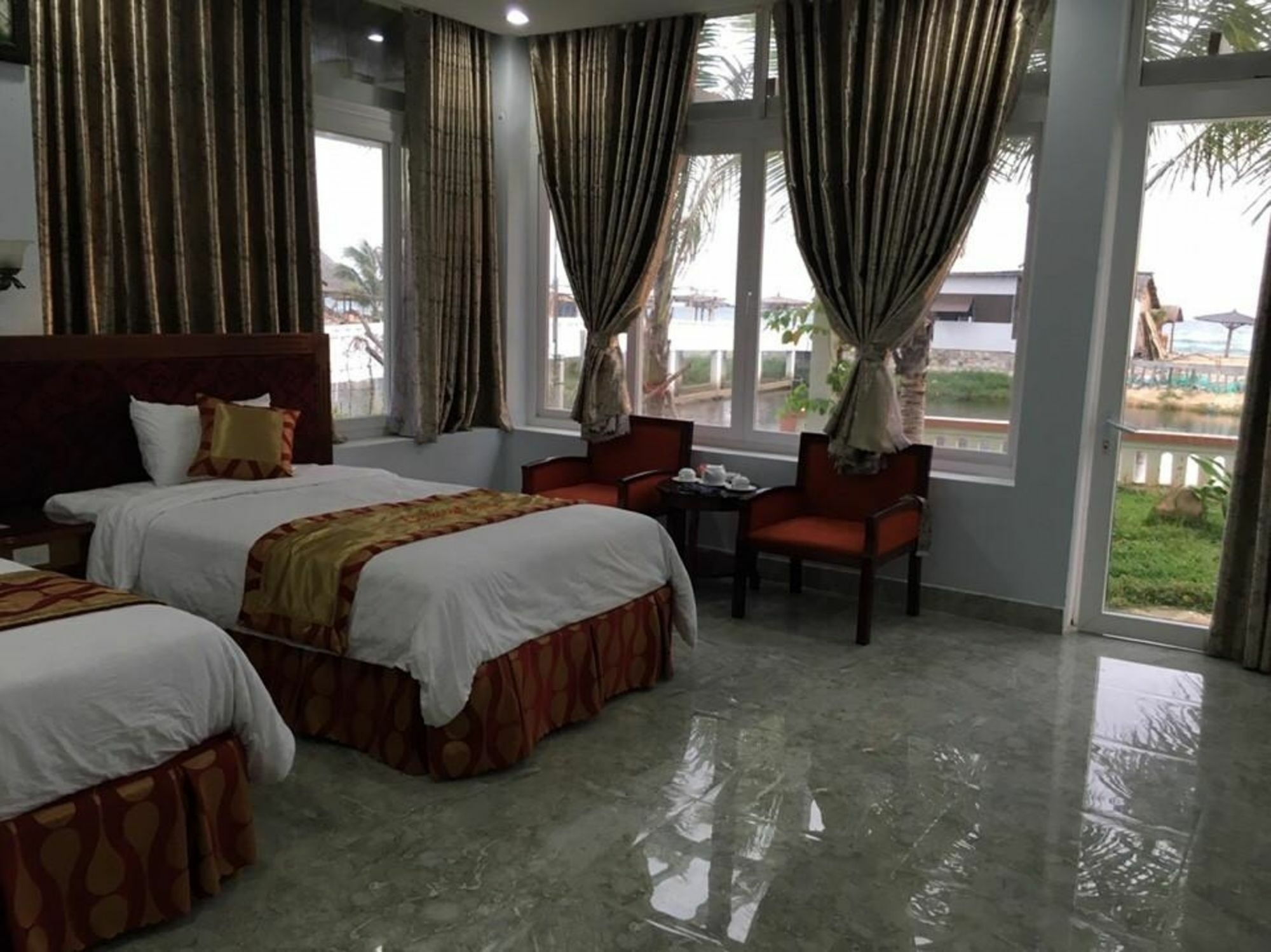 Coastal Village Beach Resort 富国 外观 照片